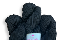 Load image into Gallery viewer, Baah Yarn Mammoth - Black Pearl
