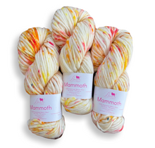 Load image into Gallery viewer, Baah Yarn Mammoth - Peaches and Cream
